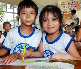 Pre-schoolers in class School1